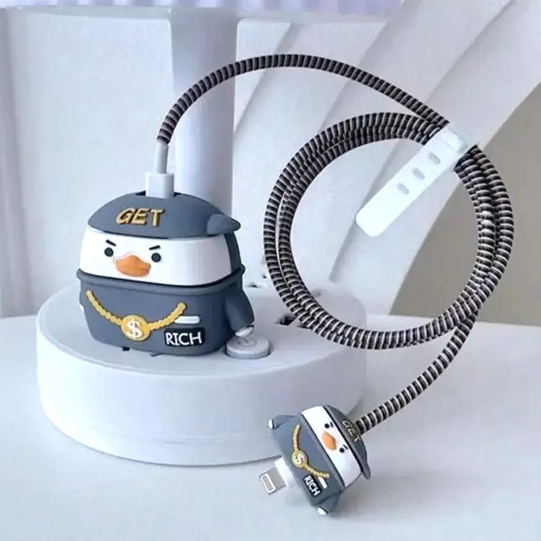 ktusu Generic Cases & Covers 3D Silicone Cover with Spiral for Apple Adapter 18-20W Penguin