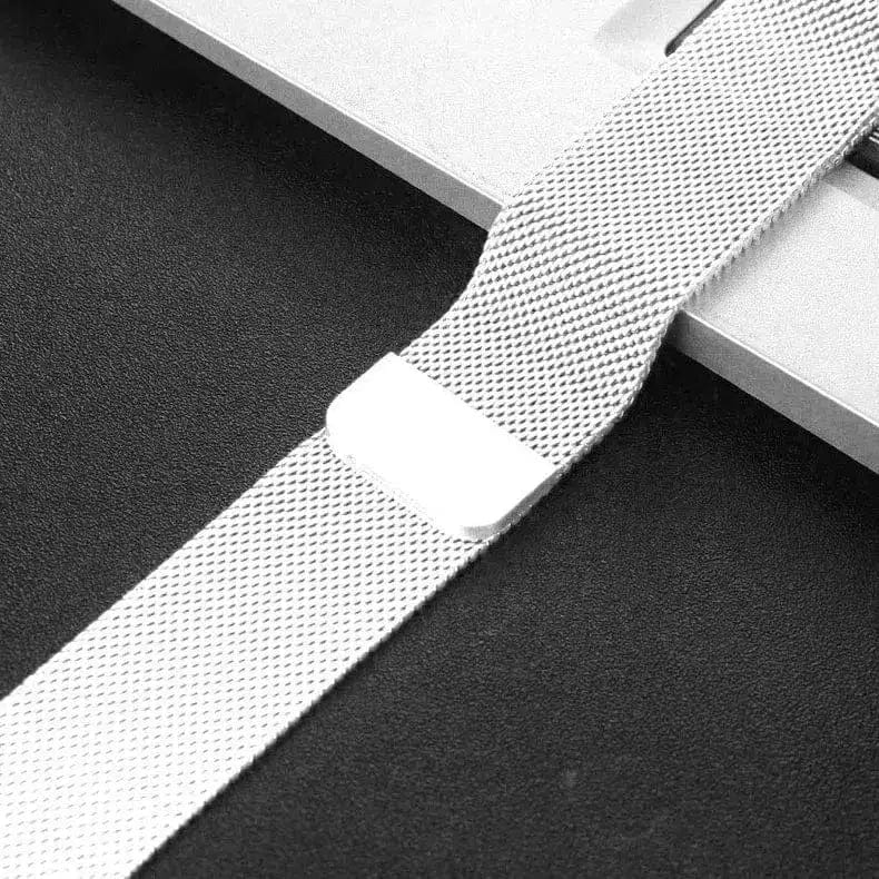 ktusu Generic Watch Bands Milanese Magnetic Matte Color Loop for Apple Watch 42 | 44 | 45 | Ultra 49 | 46mm S10 White