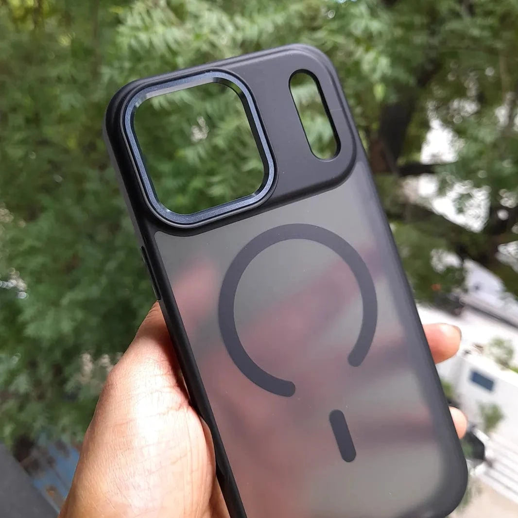 ktusu Generic Cases & Covers Sleek Matte Finish Metal Key Magsafe Case for iPhone  17 Pro Max Black