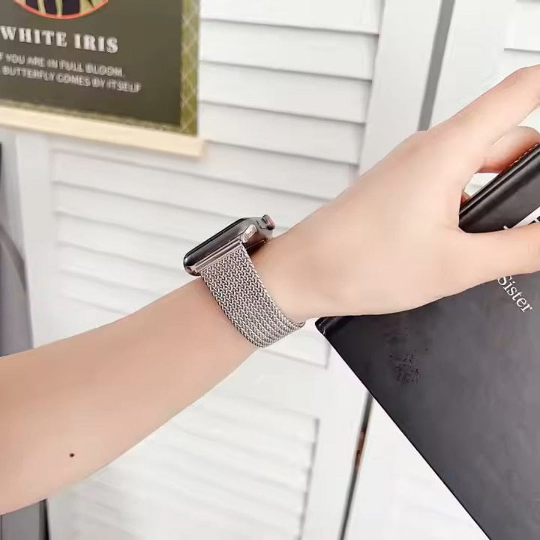 ktusu Generic Watch Bands Stainless Steel Magnetic D-Buckle Band for Apple Watch 42 | 44 | 45 | Ultra 49 | 46mm S10