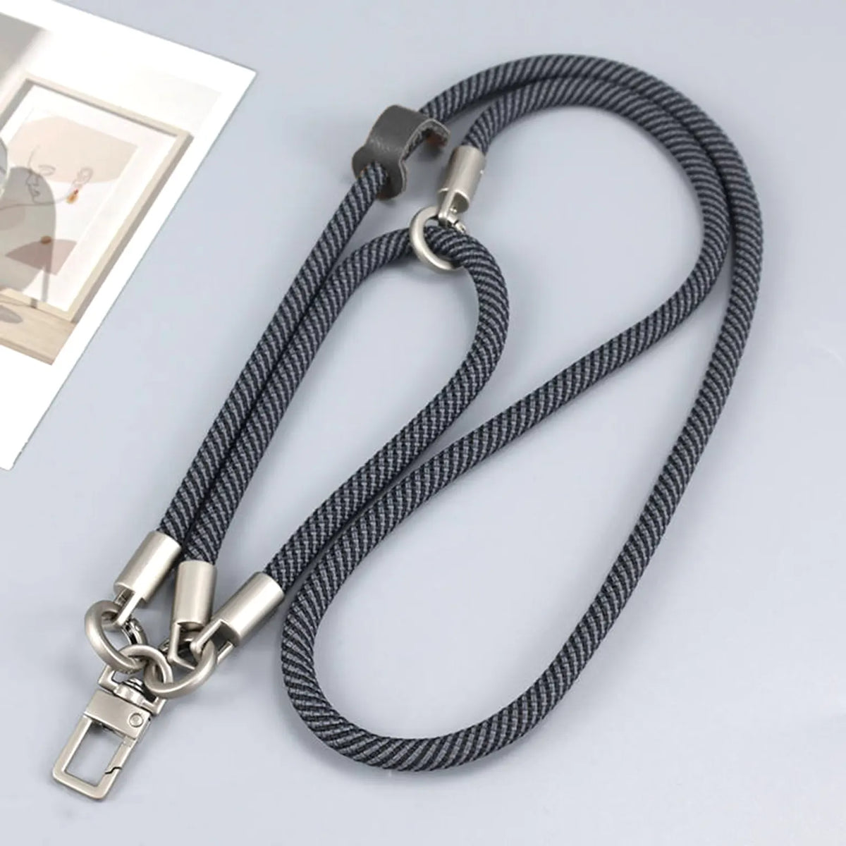 Adjustable Braided Mobile Phone Lanyard Strap – Durable Neck & Wrist Phone Holder with Detachable Metal Clip, Multifunctional Hands-Free Carrying Strap KTSURS4AY 8982876710394