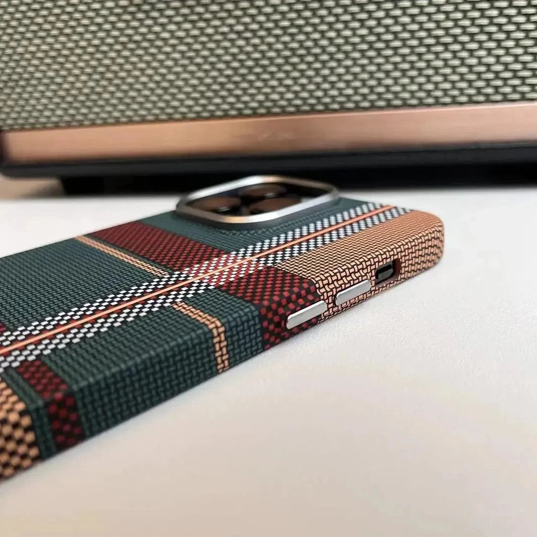 Aramid Fiber Magnetic Magsafe Slim Case for iPhone 16 Pro Max