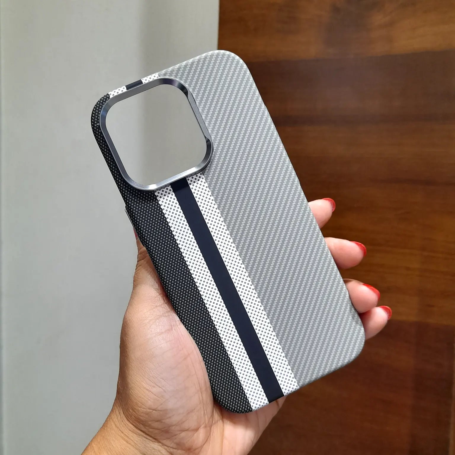 Aramid Texture Magnetic Magsafe Slim Case for iPhone 16 KTSU59O9Q 8922151104579