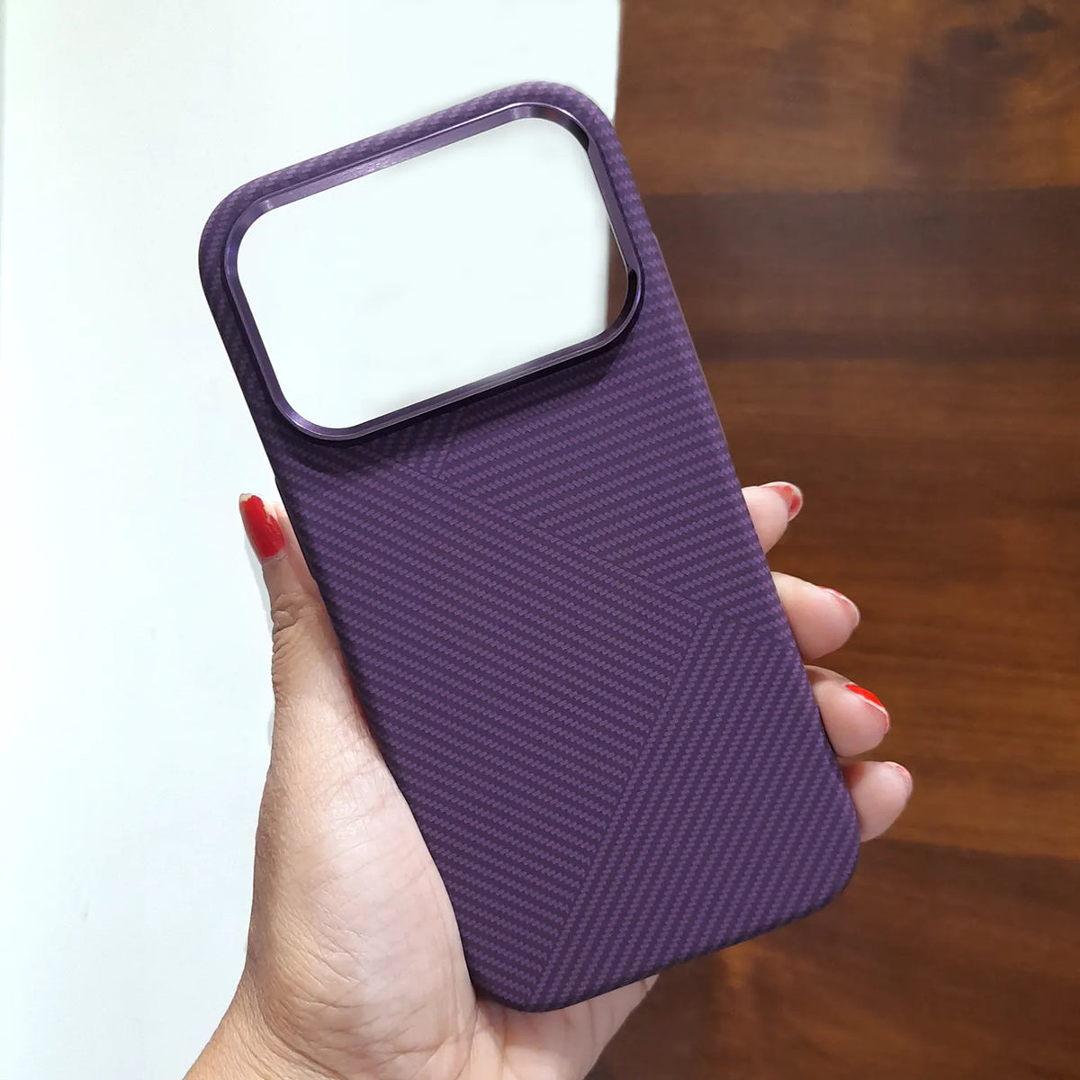 LUXO Ultra Hybrit Magfit Magnetic Metal Camera Frame Hard Case for iPhone 18 Pro