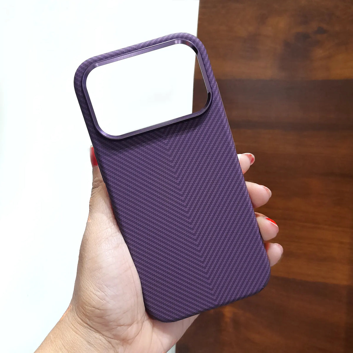 LUXO Ultra Hybrit Magfit Magnetic Metal Camera Frame Hard Case for iPhone 18 Pro