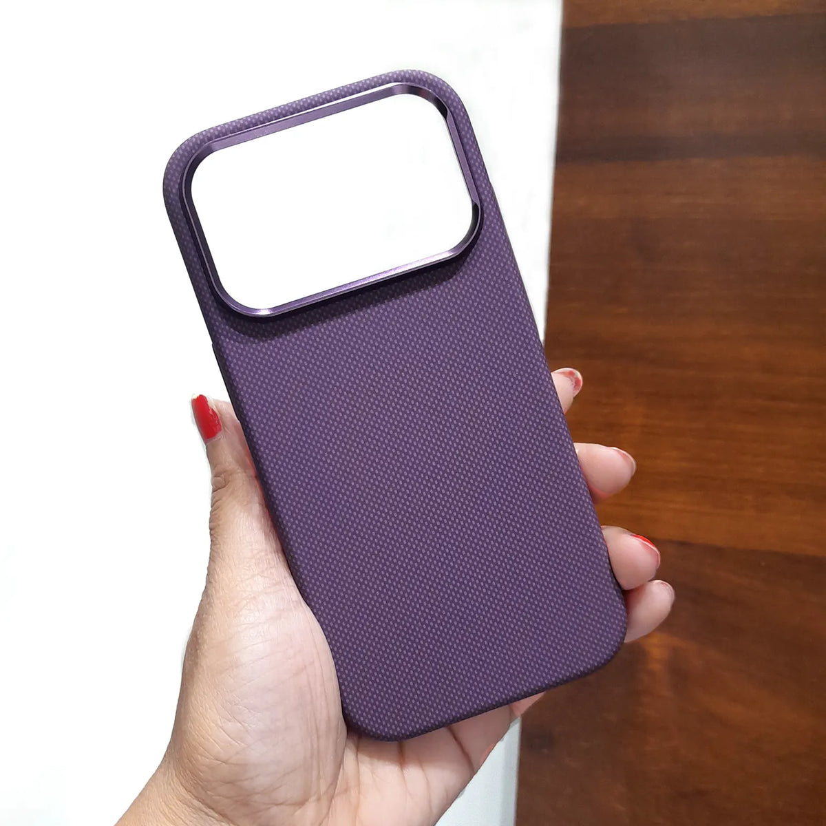 LUXO Ultra Hybrit Magfit Magnetic Metal Camera Frame Hard Case for iPhone 18 Pro
