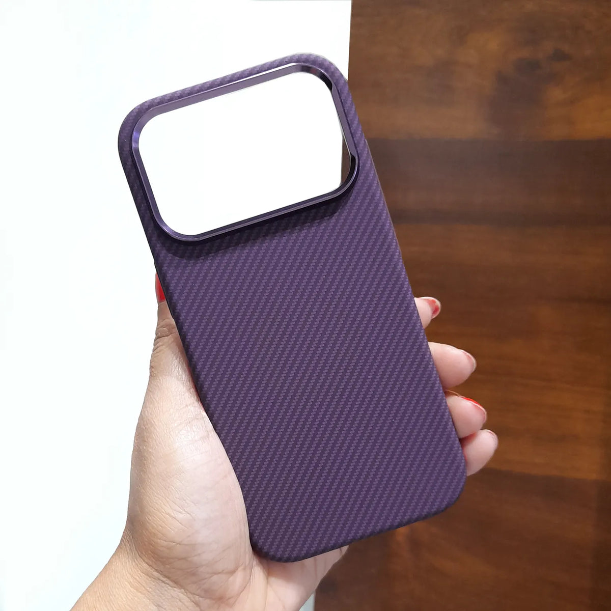 LUXO Ultra Hybrit Magfit Magnetic Metal Camera Frame Hard Case for iPhone 18 Pro