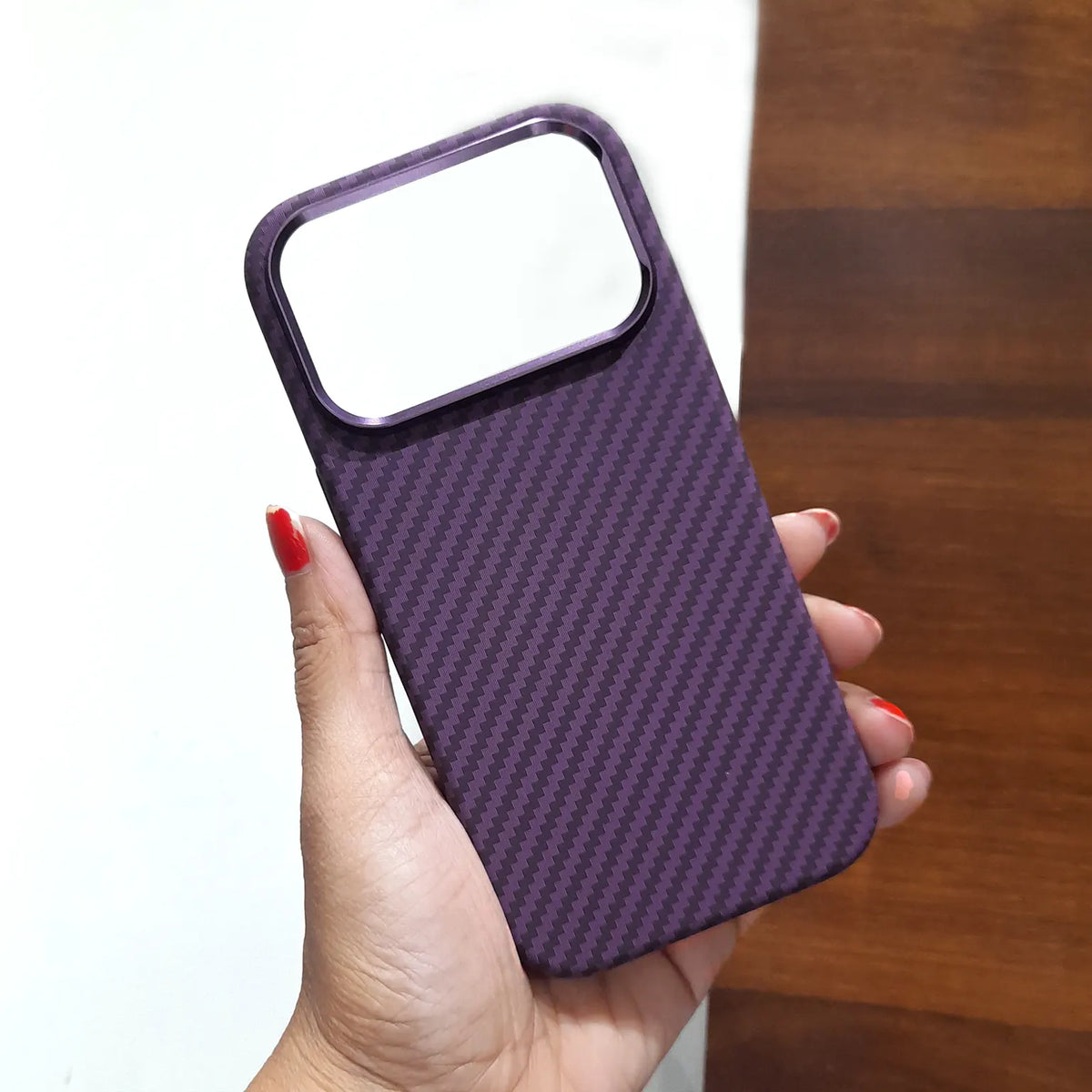 LUXO Ultra Hybrit Magfit Magnetic Metal Camera Frame Hard Case for iPhone 18 Pro