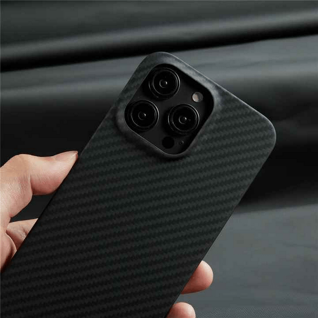 Real Aramid Lightweight Slim Thin Carbon Fiber Phone Back Case for Apple iPhone iPhone 15 Pro Max / black - Ktusu