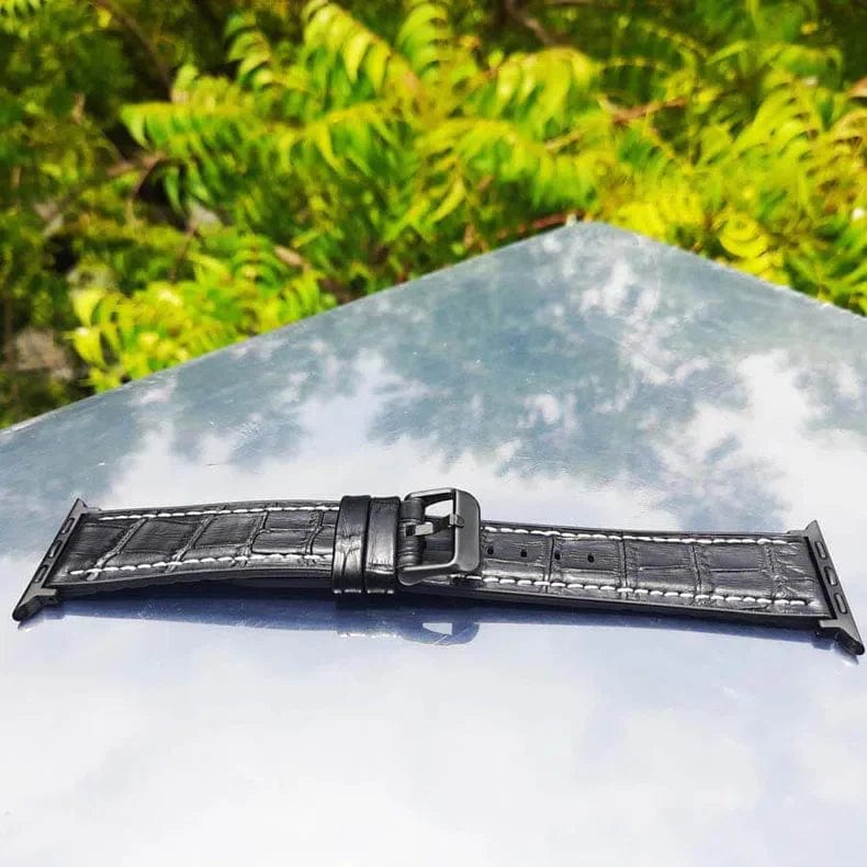 Straps & Bands for 42mm | 44mm | 45mm | Ultra 49mm / Black Crocodile Leather Texture White Thread Stitch Band for Apple Watch