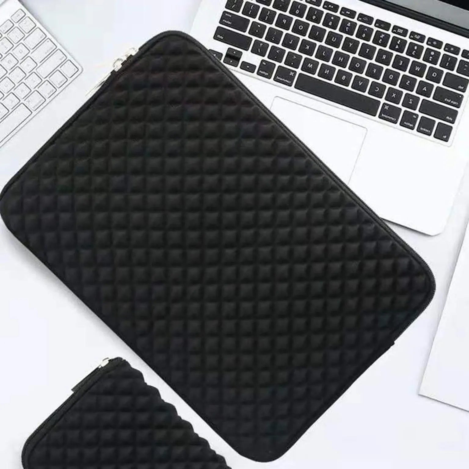 Diamond Neoprene Padded Fluffy Zipper Laptop Sleeve Bag
