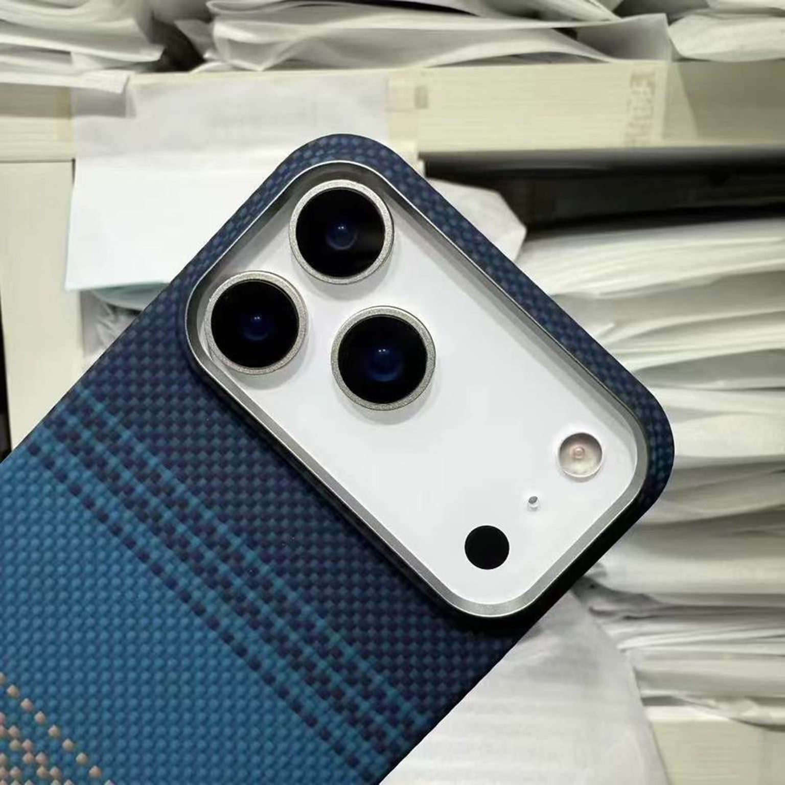 Real Aramid Kevlar Fiber Magsafe Case for iPhone 17 Pro