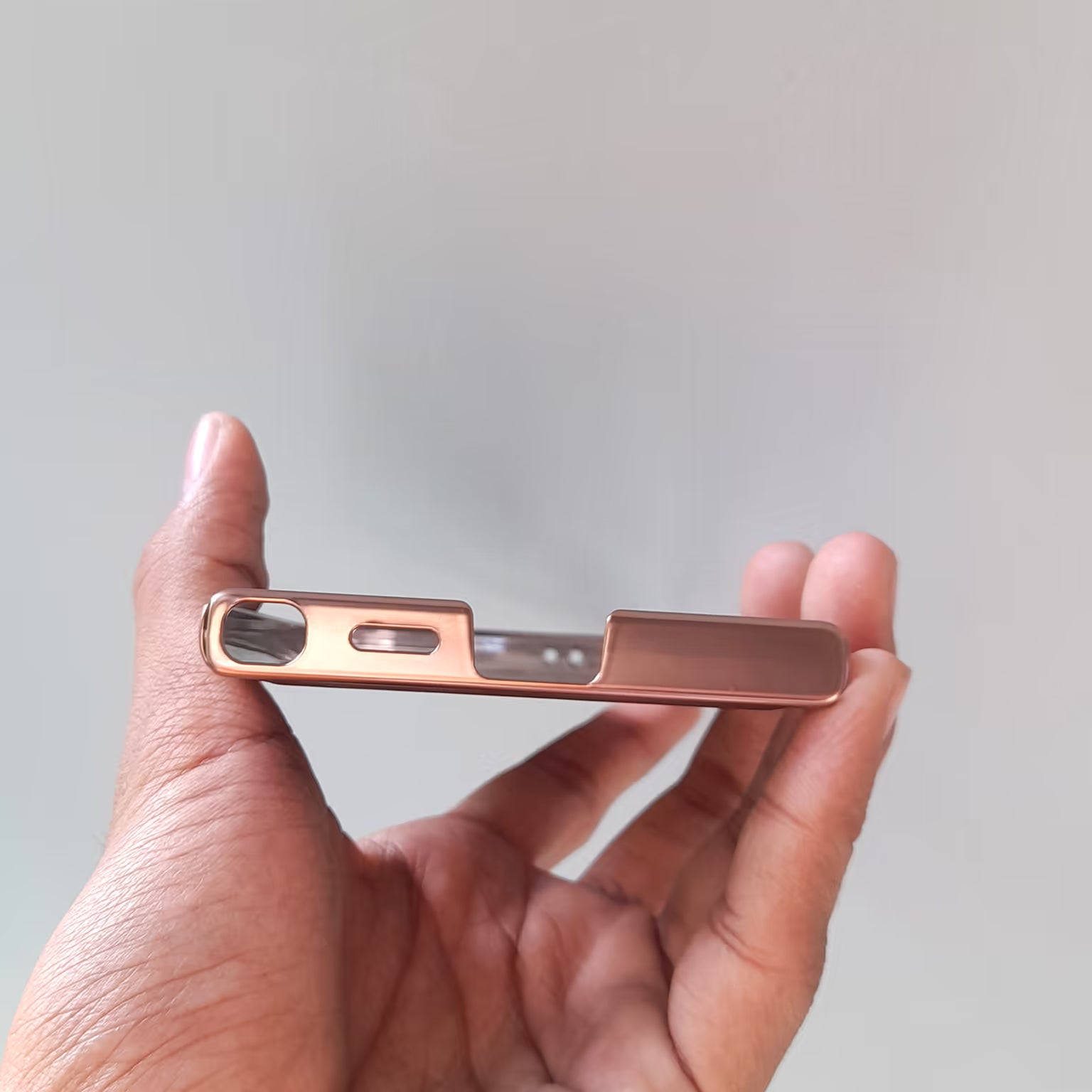 Electroplated Leather Texture Magnetic Charging Compatible Case for Samsung S25