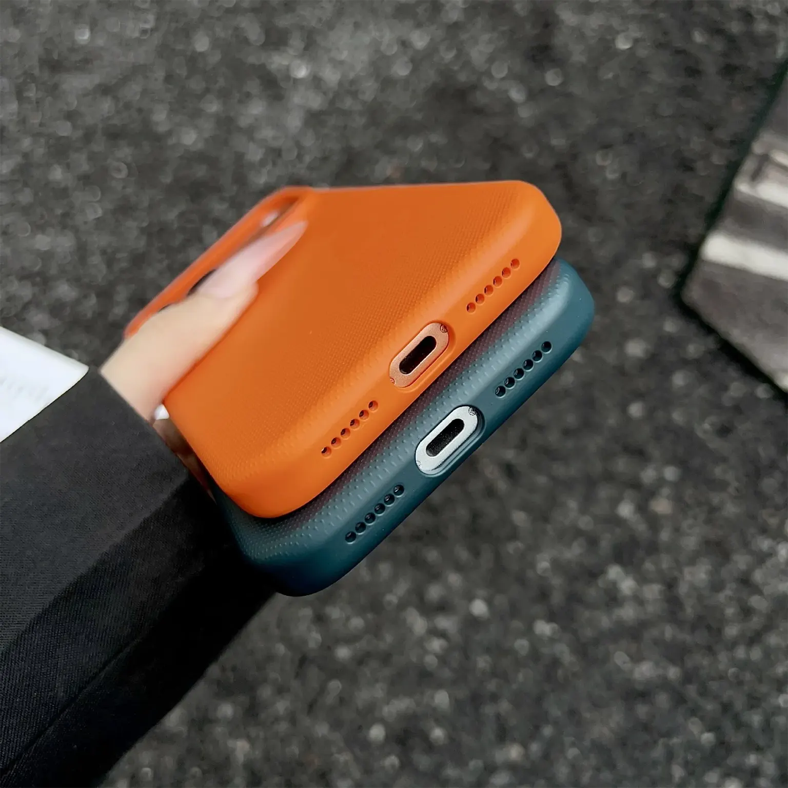 Half TechWoven Texture Case with MagSafe for iPhone 17 Pro