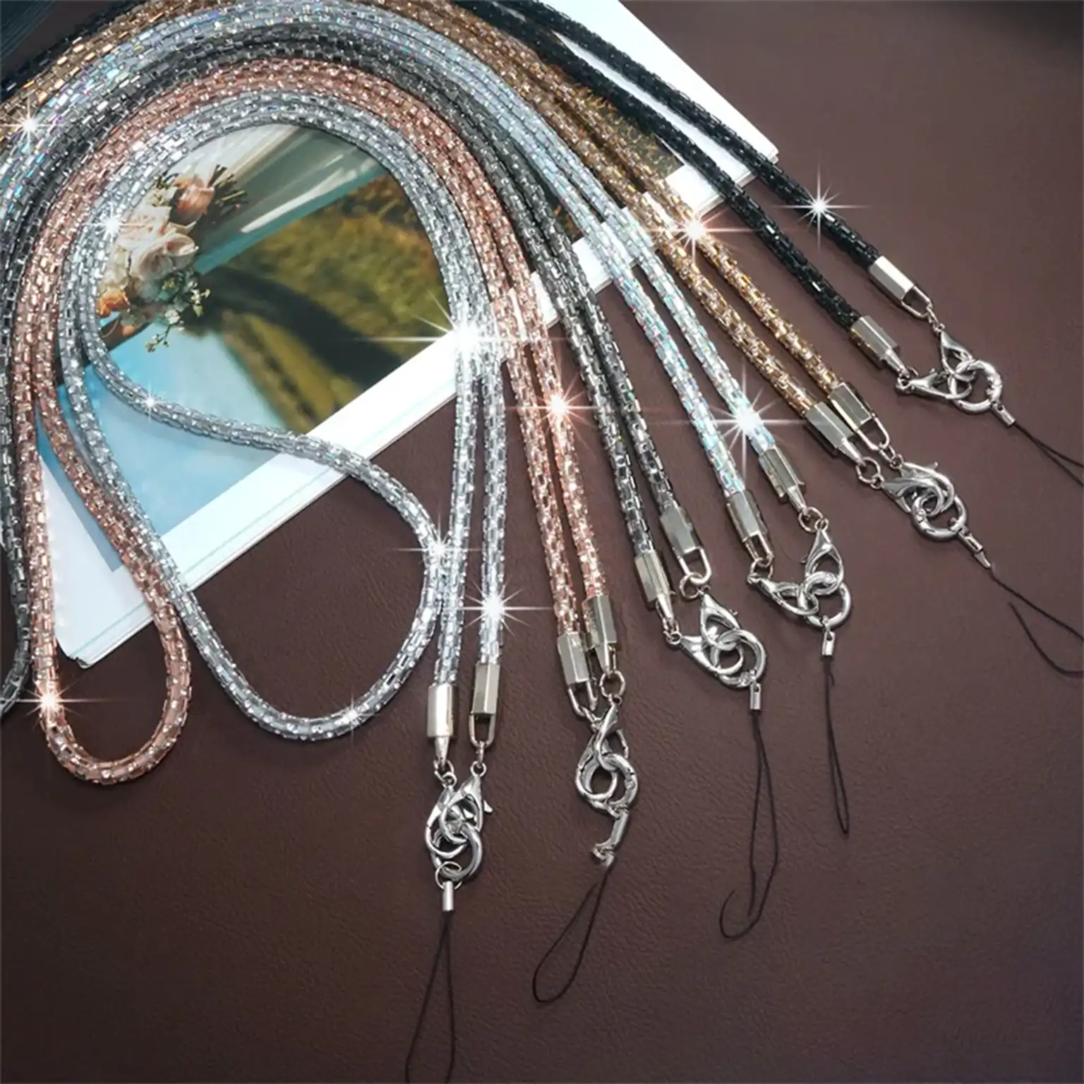 Rhinestone Bling Full Diamond Crossbody Long Strap for The Neck And Shoulder Mobile Phone Lanyard