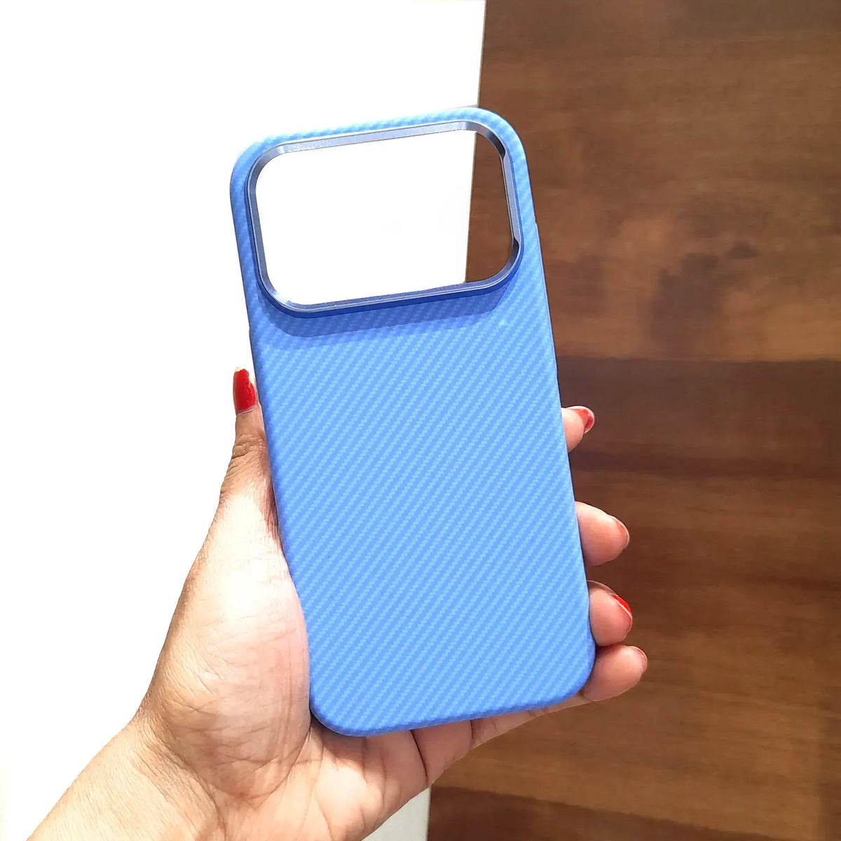 LUXO Ultra Hybrit Magfit Magnetic Metal Camera Frame Hard Case for iPhone 18 Pro