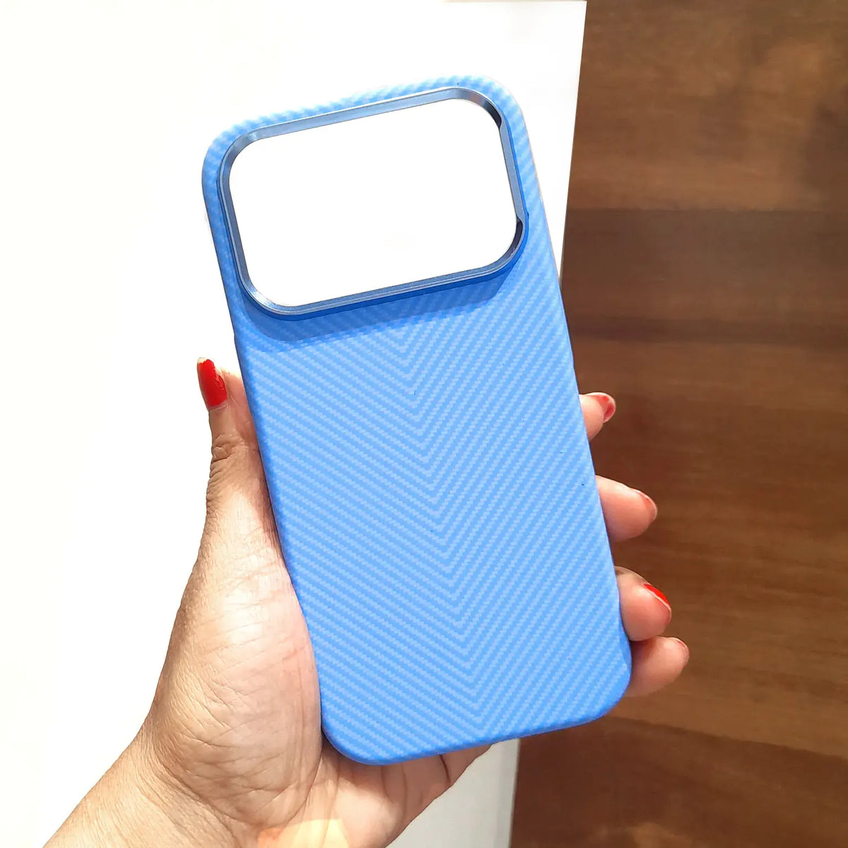 LUXO Ultra Hybrit Magfit Magnetic Metal Camera Frame Hard Case for iPhone 18 Pro