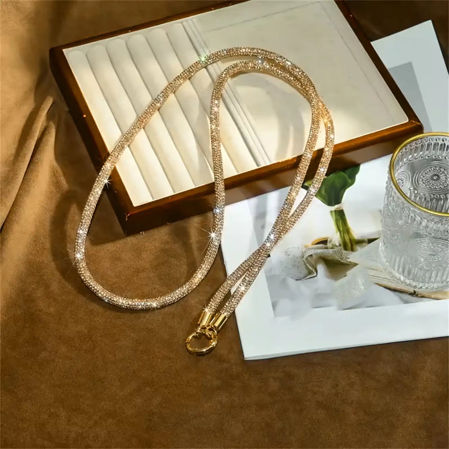 Full Diamond Bling Crossbody Long Strap for The Neck And Shoulder Mobile Phone Lanyard