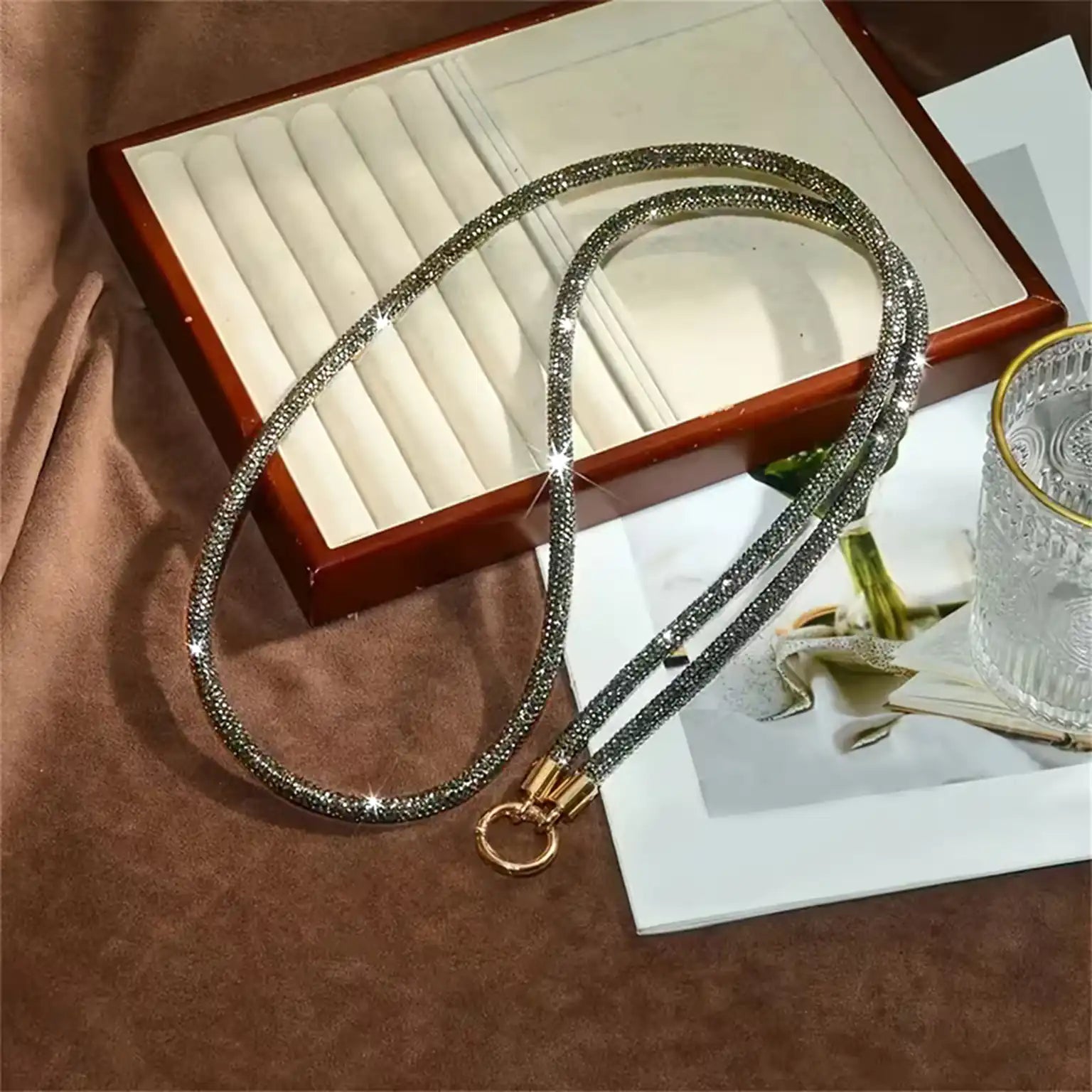 Full Diamond Bling Crossbody Long Strap for The Neck And Shoulder Mobile Phone Lanyard