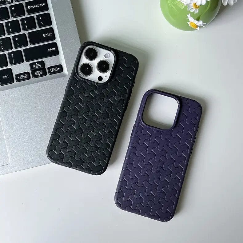 Interlocking Pattern Soft TPU Matte Case for iPhone 14 - Ktusu