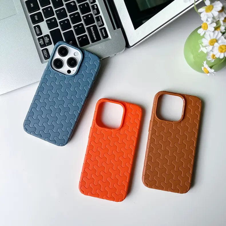 Interlocking Pattern Soft TPU Matte Case for iPhone 14 - Ktusu