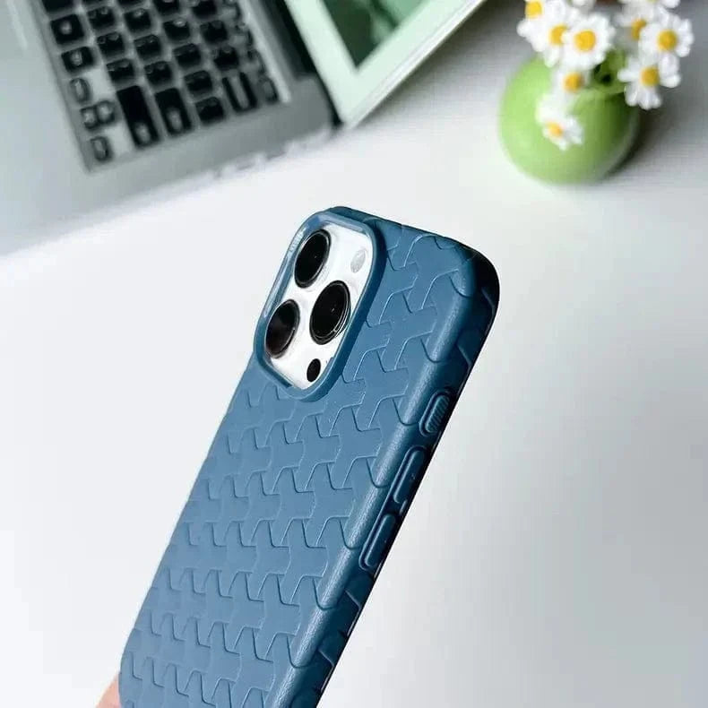Interlocking Pattern Soft TPU Matte Case for iPhone 14 - Ktusu