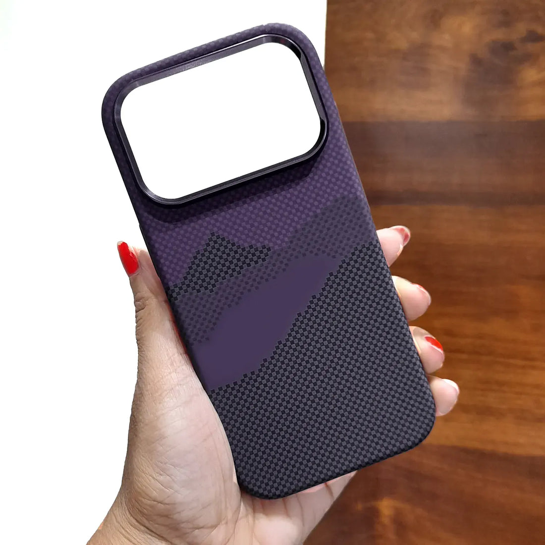 LUXO Ultra Hybrit Magfit Magnetic Metal Camera Frame Hard Case for iPhone 18 Pro Max KTSUP9HDG 8923600329925