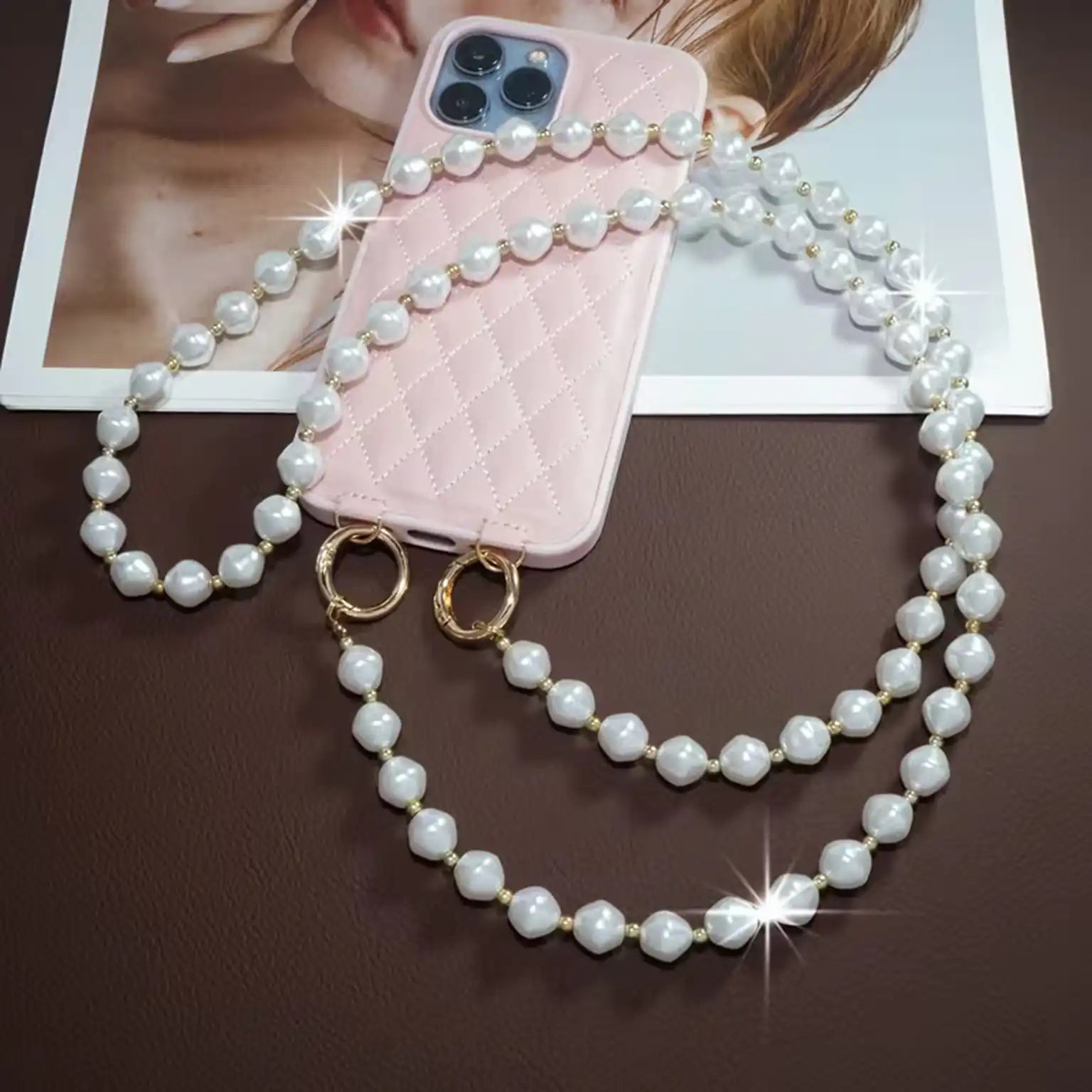 Enhancement Luxurious White Lantern Pearls Long Strap for The Neck And Shoulder Phone Lanyard with Transparent Card Holder