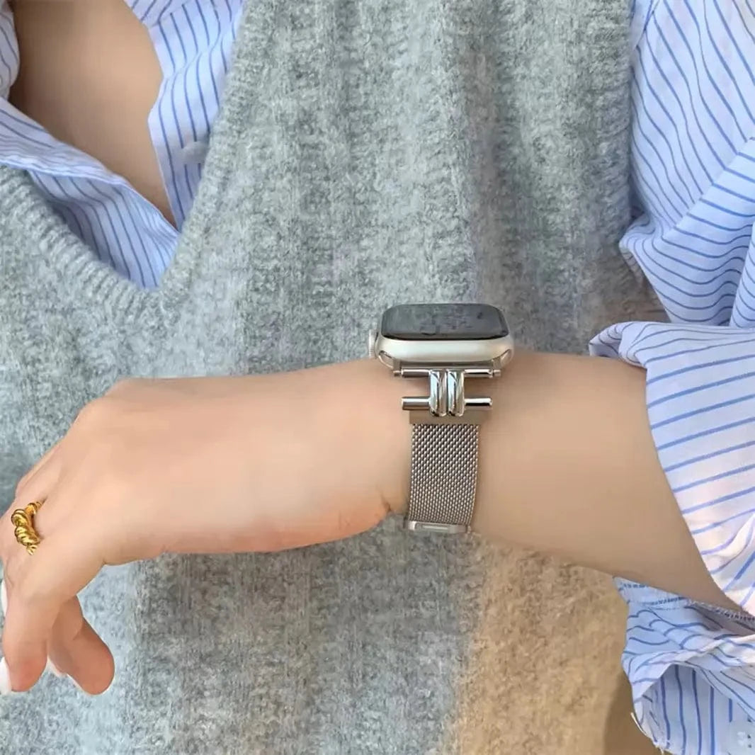 Magnetic Women Milanese Bracelet for Apple Watch 38 | 40 | 41 | 42mm S10