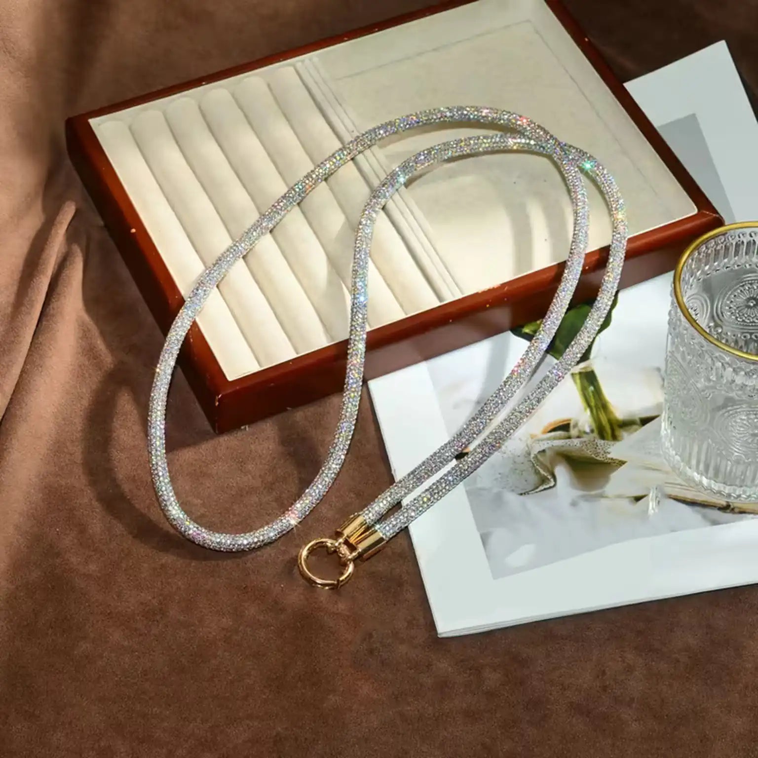 Full Diamond Bling Crossbody Long Strap for The Neck And Shoulder Mobile Phone Lanyard