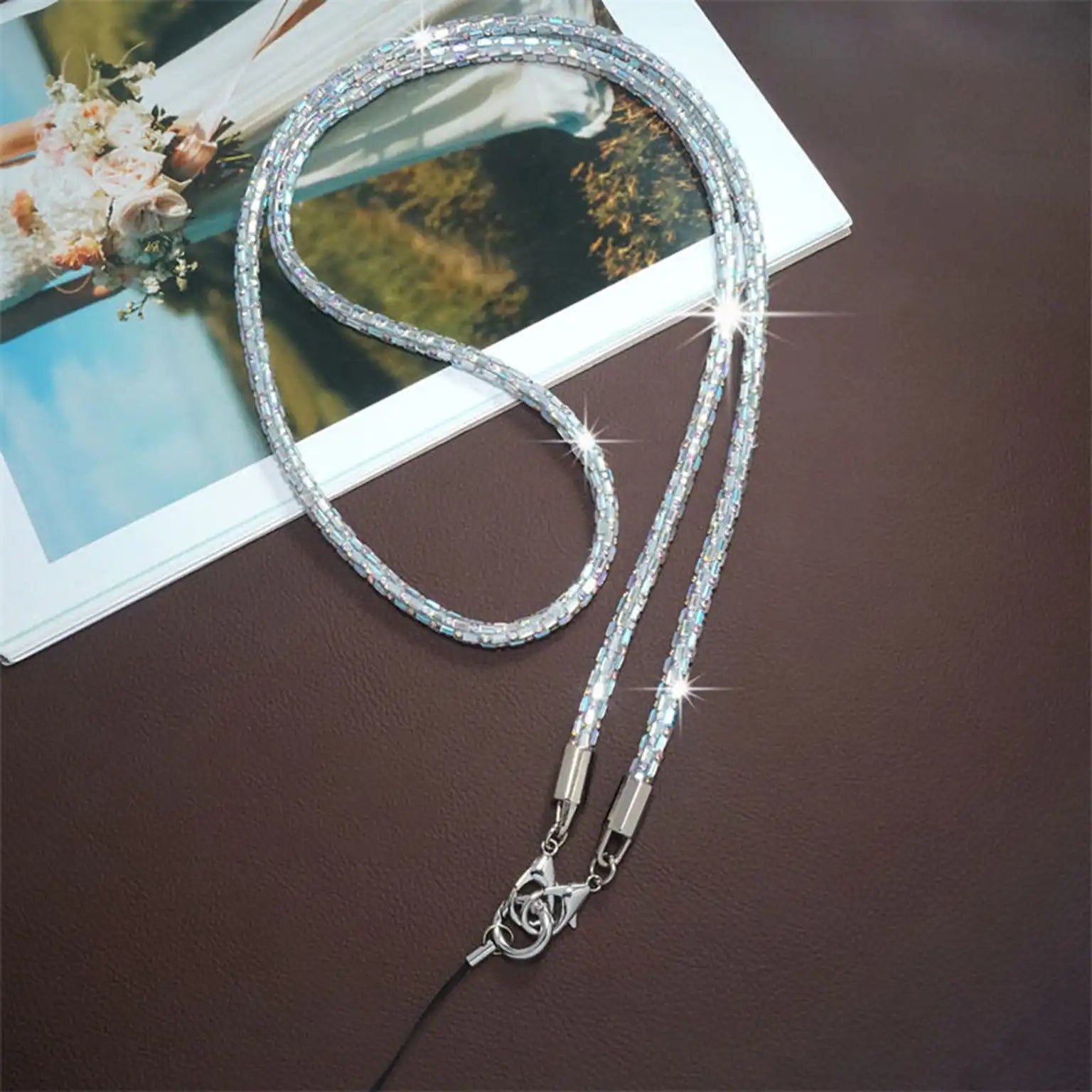 Enhancement Rhinestone Bling Full Diamond Crossbody Long Strap for The Neck And Shoulder Mobile Phone Lanyard