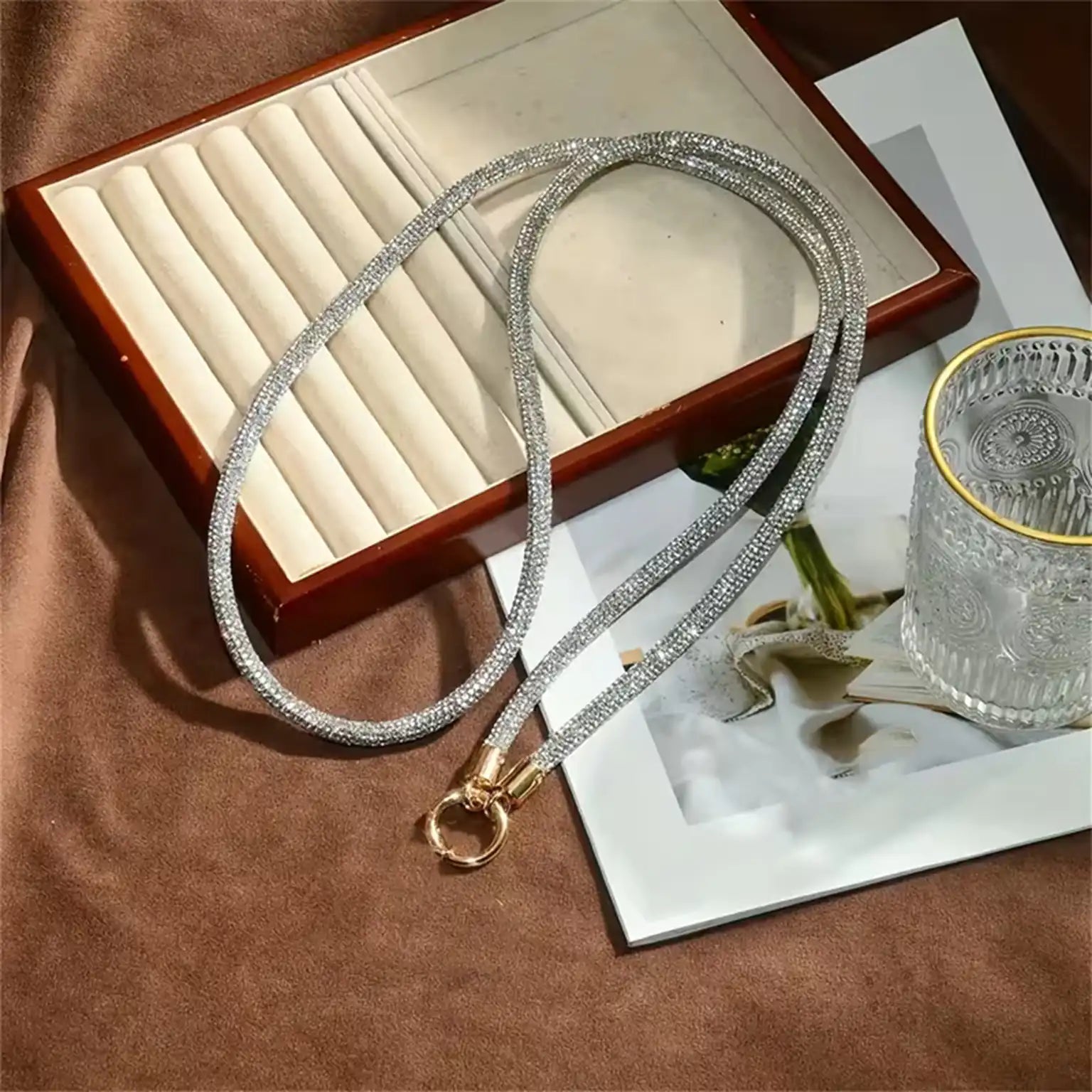 Full Diamond Bling Crossbody Long Strap for The Neck And Shoulder Mobile Phone Lanyard