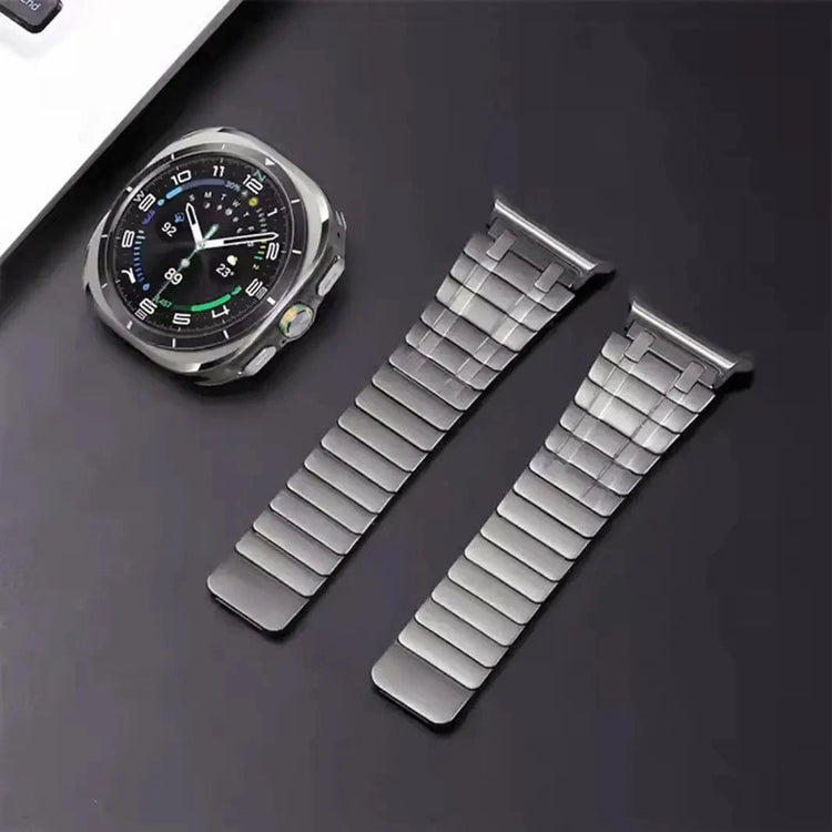 QuickFit Stainless Steel Magnetic Link Strap for Samsung Watch Samsung Galaxy Ultra 47mm / Black - Ktusu