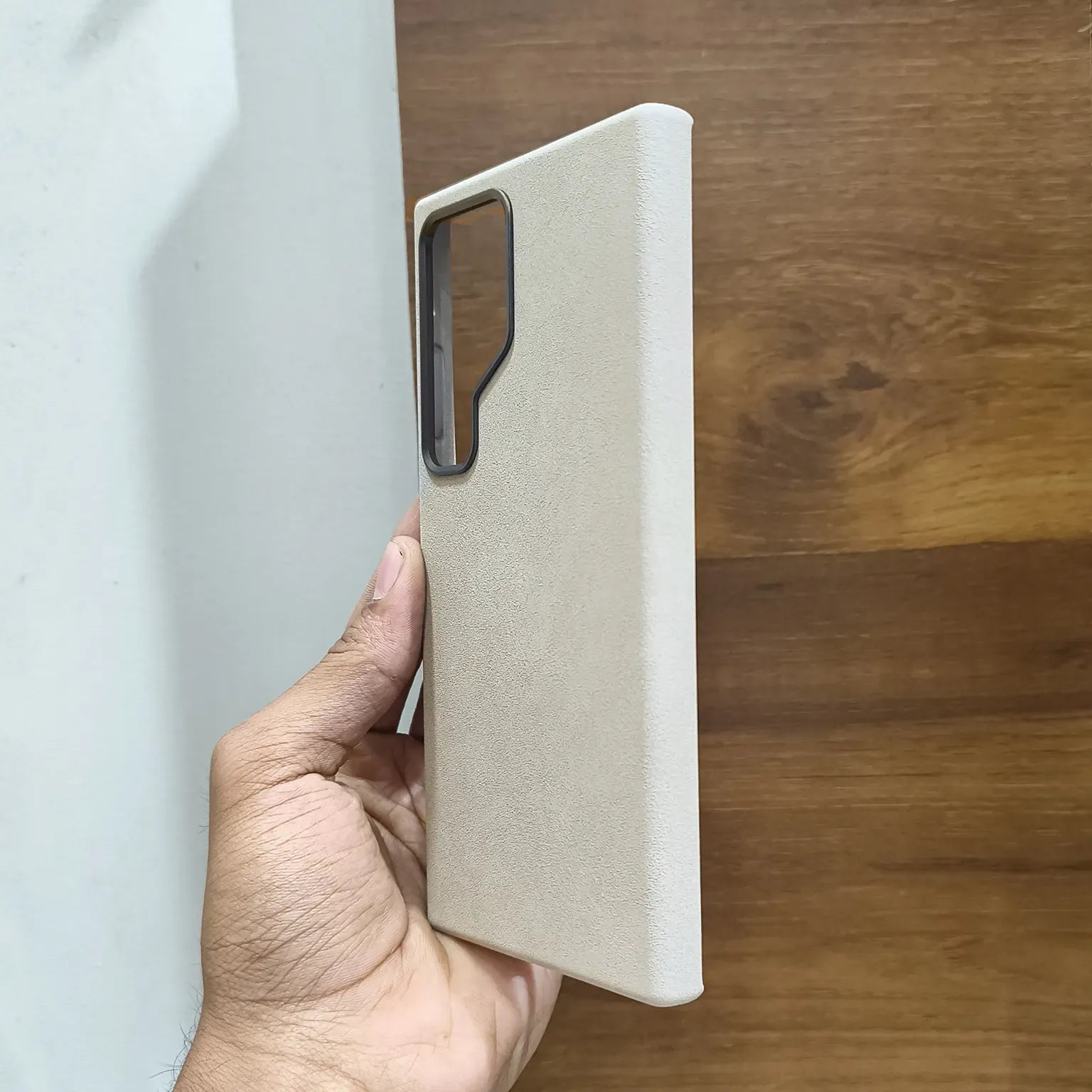 Cases & Covers Sweat Leather Texture soft touch Metal Button Magsafe Case for Samsung S25 Ultra