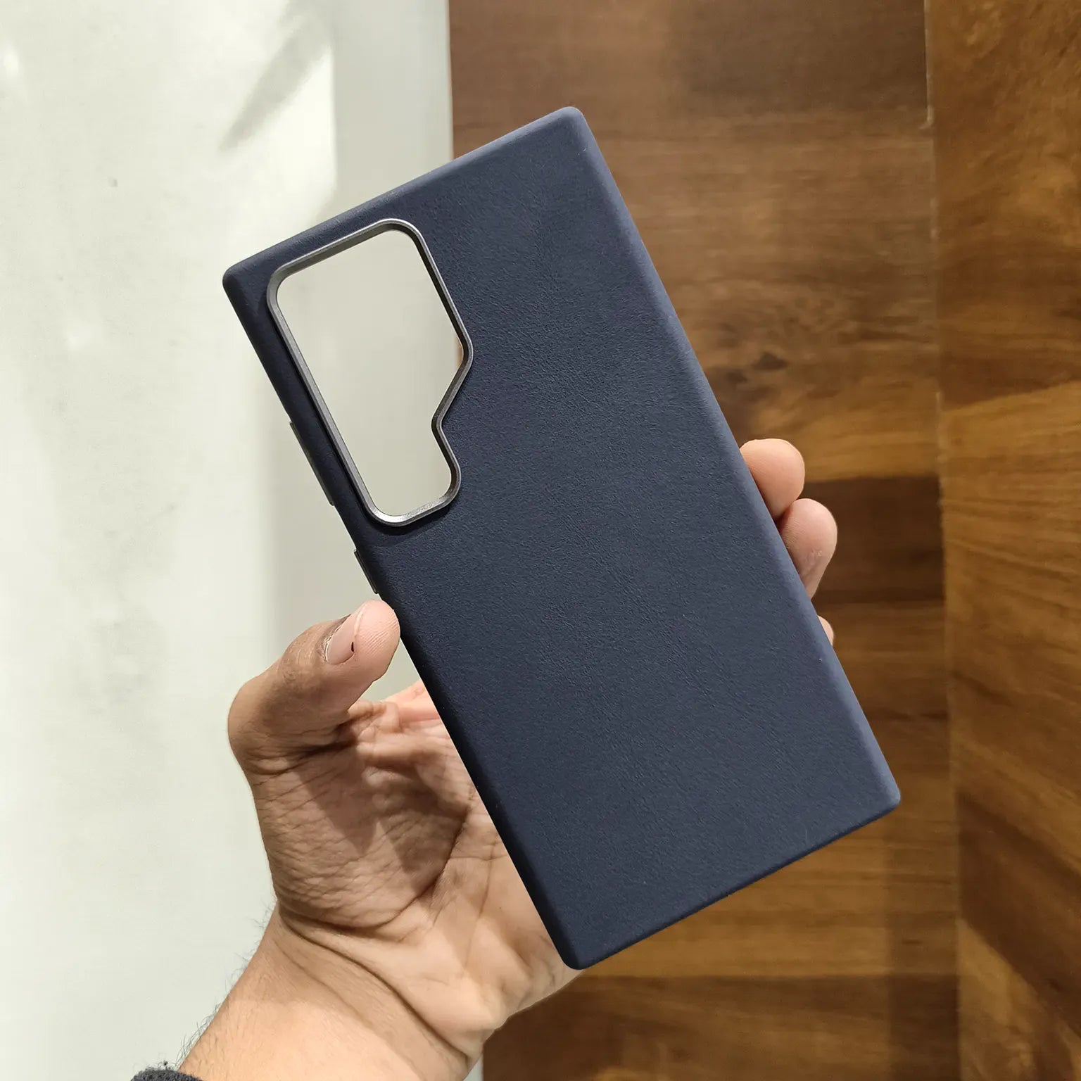 Cases & Covers Sweat Leather Texture soft touch Metal Button Magsafe Case for Samsung S25 Ultra