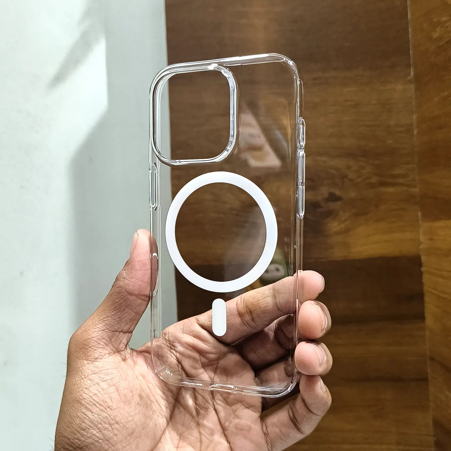 Cases & Covers Ultra Slim Thin Crystal Clear Hard Case with Magsafe for iPhone 16 Pro