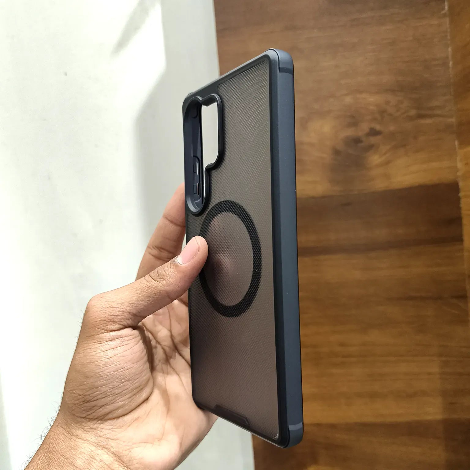 Cases & Covers Wutax Dot Armor PC + TPU Hard Case with Magnetic MagSafe for Samsung S25 Ultra