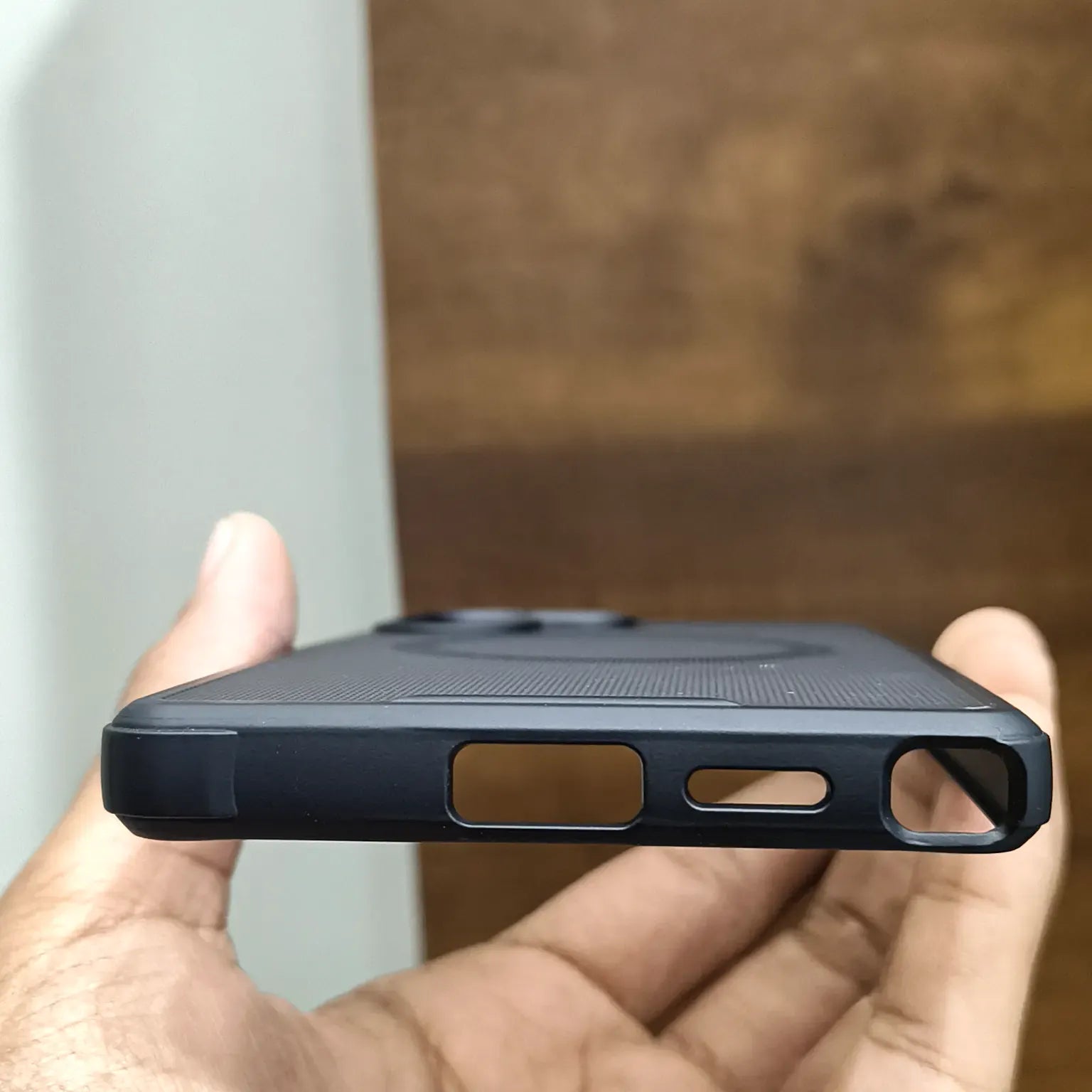 Cases & Covers Wutax Dot Armor PC + TPU Hard Case with Magnetic MagSafe for Samsung S25 Ultra